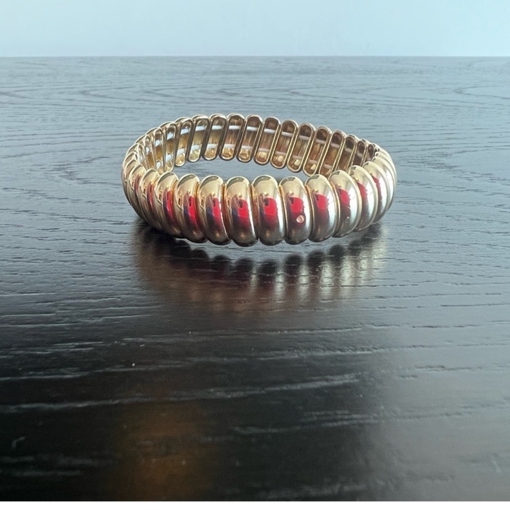 J. Crew Gold Ribbed Expansion Bracelet - Picture 5 of 8